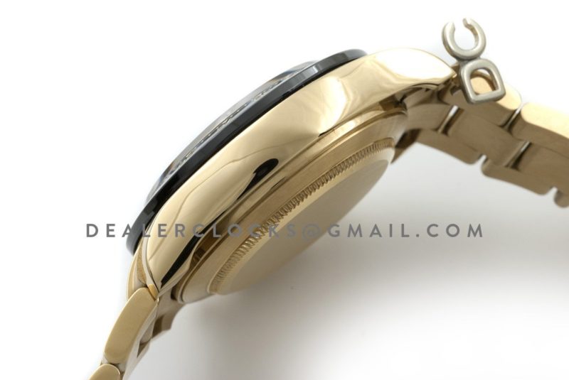 Daytona 116515 Black Dial with Yellow Gold Bracelet