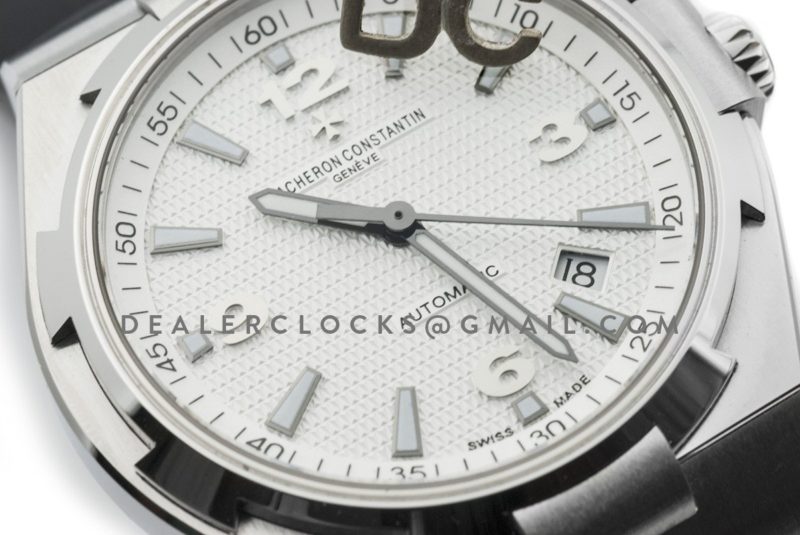 Overseas Automatic White Dial in Steel