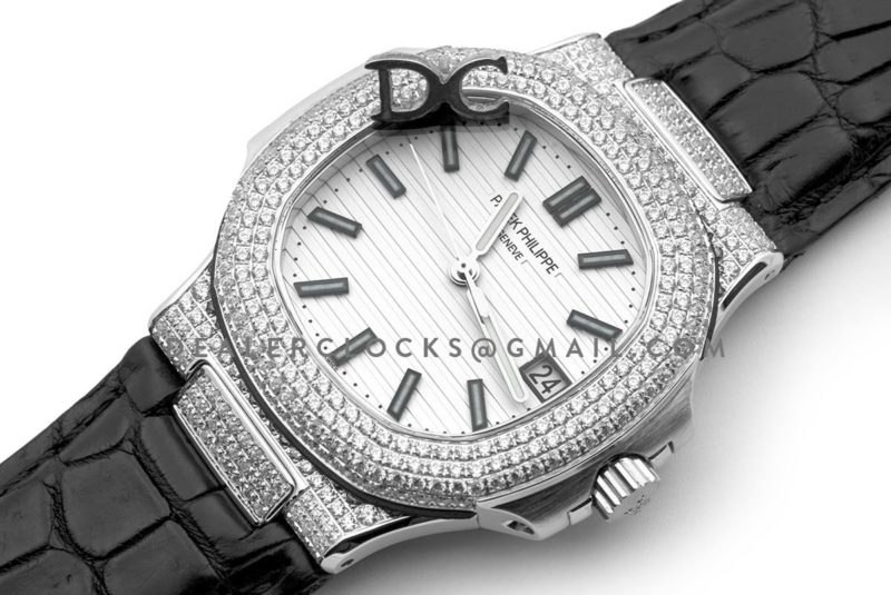 Nautilus Jumbo 5711 White Dial in Steel with Paved Diamonds on Strap
