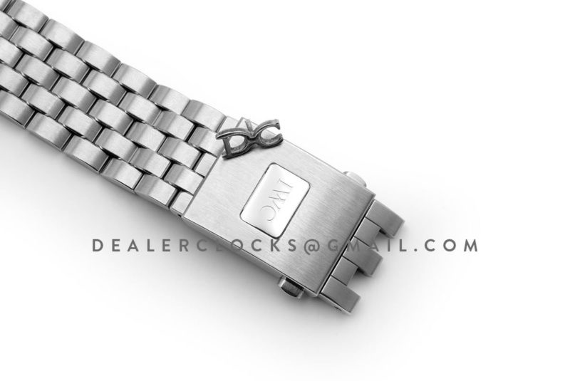 Pilot's Watch Mark XVIII IW327015 Black Dial on Steel Bracelet